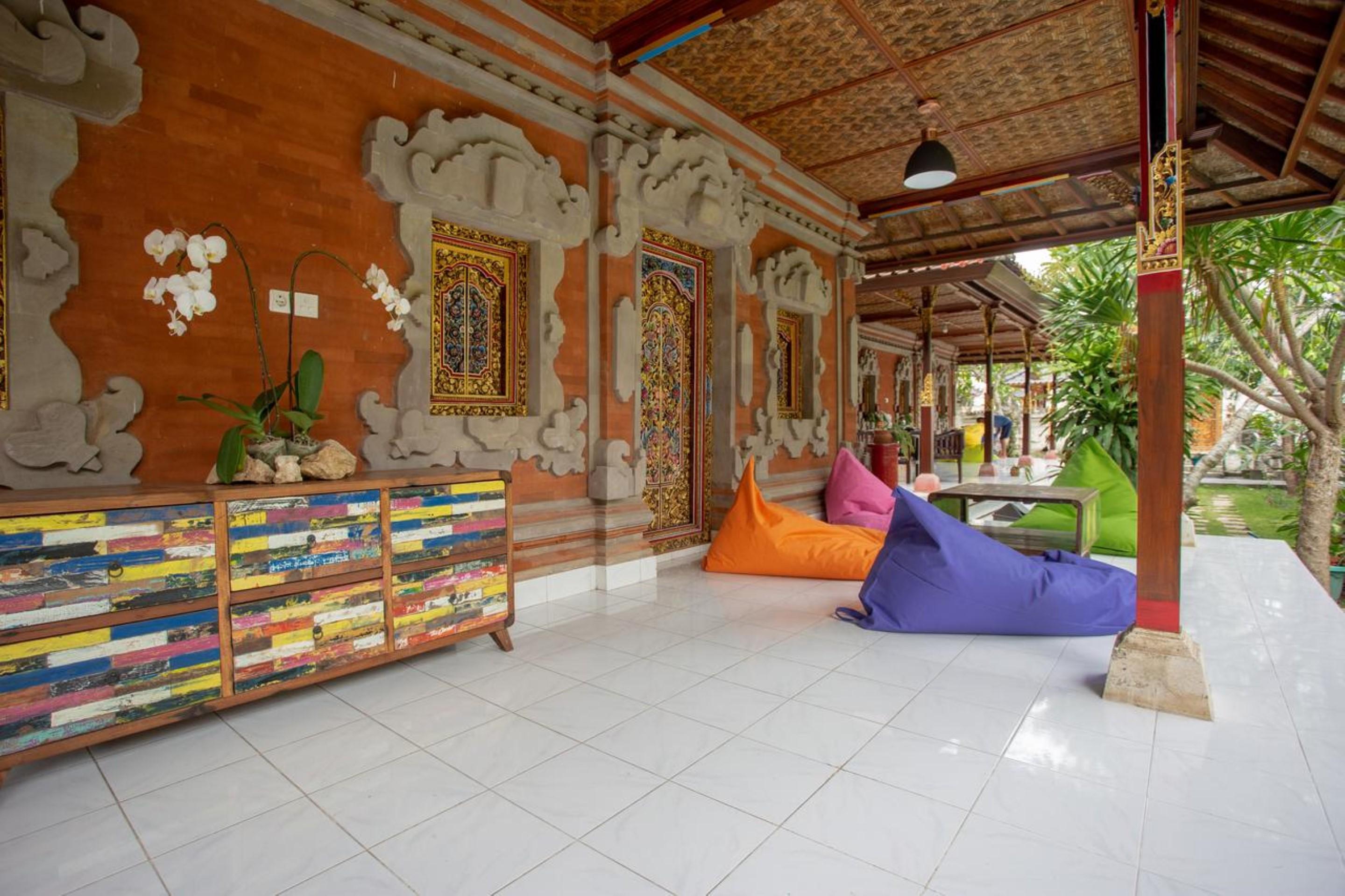 Nushe Hostel Batununggul Exterior foto